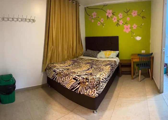 Hostel Tlv *